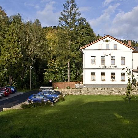 Hotel Epocha Janov nad Nisou Esterno foto