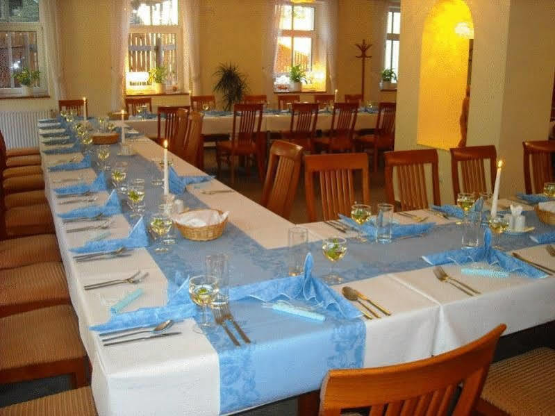 Hotel Epocha Janov nad Nisou Esterno foto